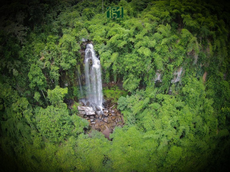 បើបានទៅលេងទឹកជ្រោះថ្ងៃឈប់សំរាក សប្បាយម៉េចទៅណ៎