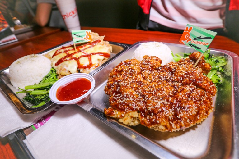 មាន់​បំពង​ភីហ្សា បំពង​ប៊ីប៊ីឃ្យូ បាន​ញ៉ាំ​នៅ​ហ្នឹង?