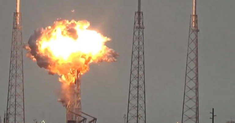 តើមែនទេ យានអវកាស​ ​SpaceX’s Falcon 9 ​​ជា​ស្នា​ដៃ​របស់​មនុស្ស​ភព​ផ្សេងជាអ្នកបំផ្ទុះ?