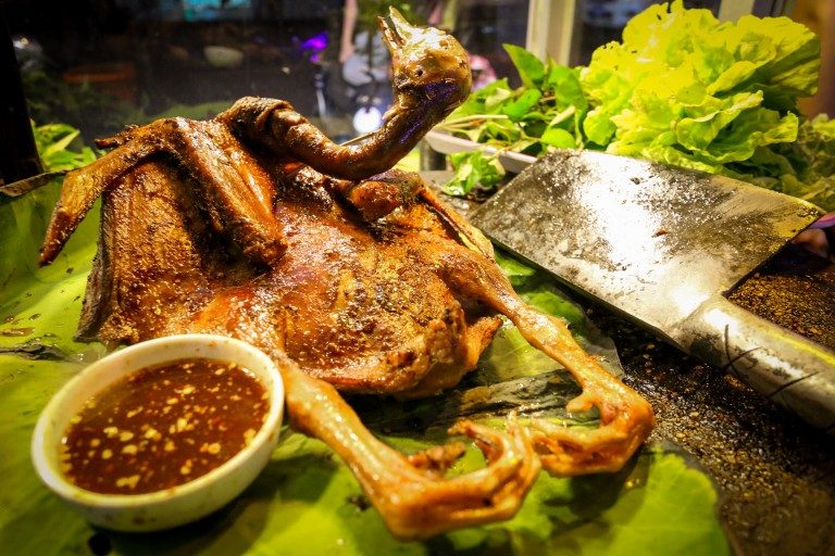 ក្លិនឈ្ងុយហ្មង! ទាអាំងចក្រវាឡ