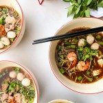 គុយទាវទូក