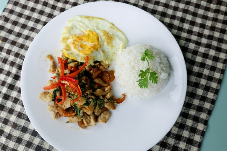 កែច្នៃរសជាតិថ្មី សាច់មាន់បង្គាក្រៀម
