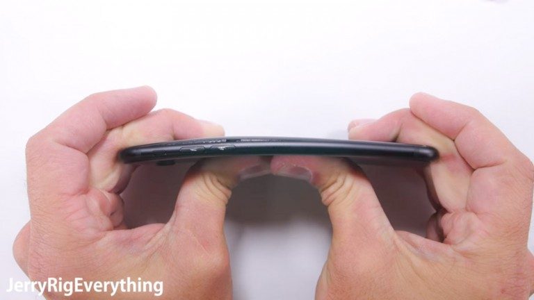 ទើបតែនឹងចេញ ឥឡូវគេយក iPhone 7 ធ្វើតេស្តបាត់