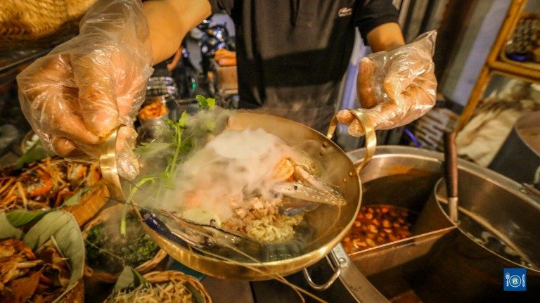ស៊ុបភ្នំភ្លើងផ្ទុះ ដឹងតែទៅញ៉ាំទៀតហើយ! ចឹងៗអីទ្រាំម៉េចបាន