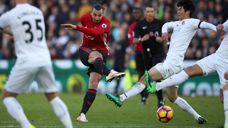 មានដឹងថា 2 គ្រាប់របស់​ Ibrahimovic យប់មិញ ជាប់កំណត់ត្រាអ្វីខ្លះអត់?