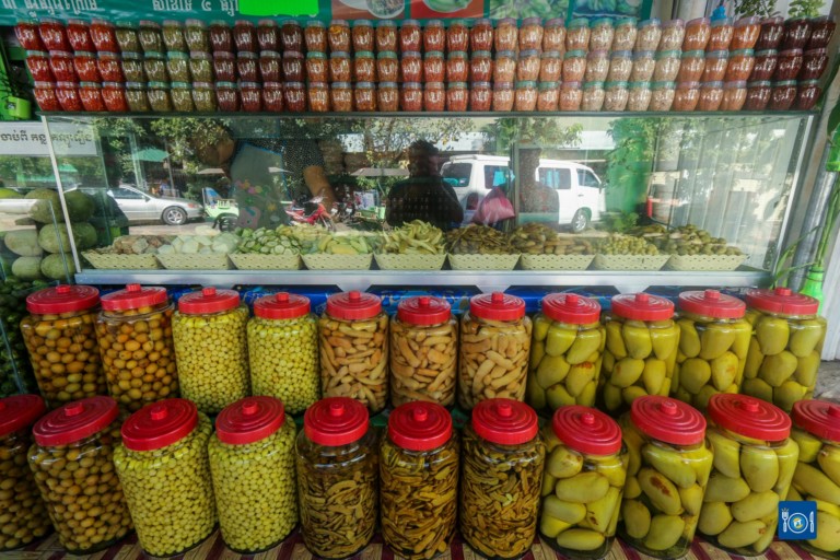 ស្នាដៃ​ខ្មែរម្ជូរ​ឆ្ងាញ់​