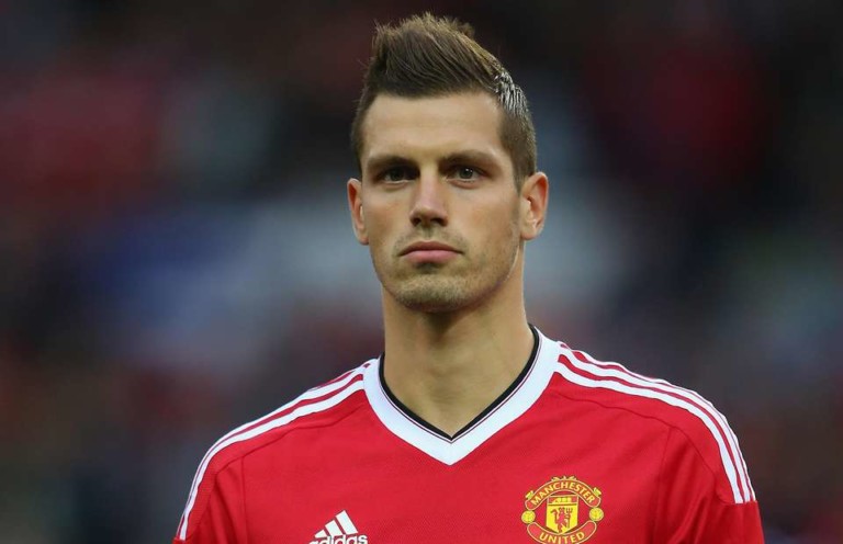 Morgan Schneiderlin បញ្ចប់ការពិនិត្យសុខភាពសម្រាប់ការផ្ទេរទៅកាន់ Everton