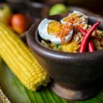 បុកល្ហុងយកត្បាល់