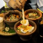 បុកល្ហុងយកត្បាល់