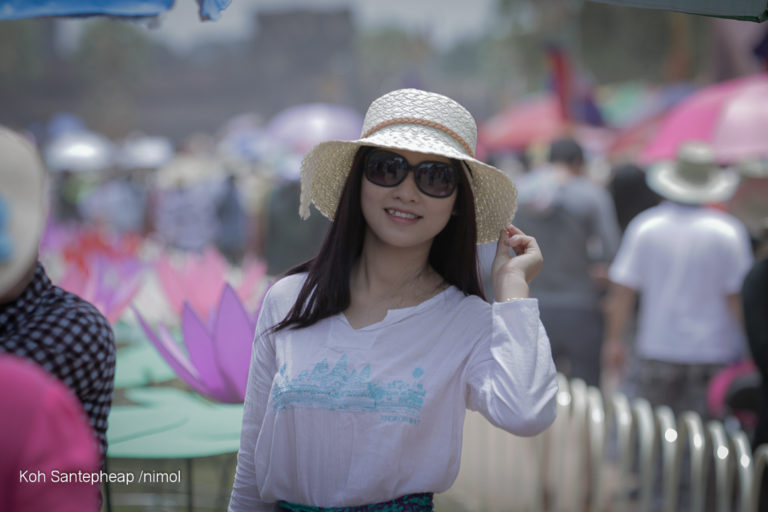 អង្គរសង្ក្រាន្ត ២០១៧ ហ្នឹង នារី​ៗអាវស គួរអោយស្រលាញ់ដល់ហើយ