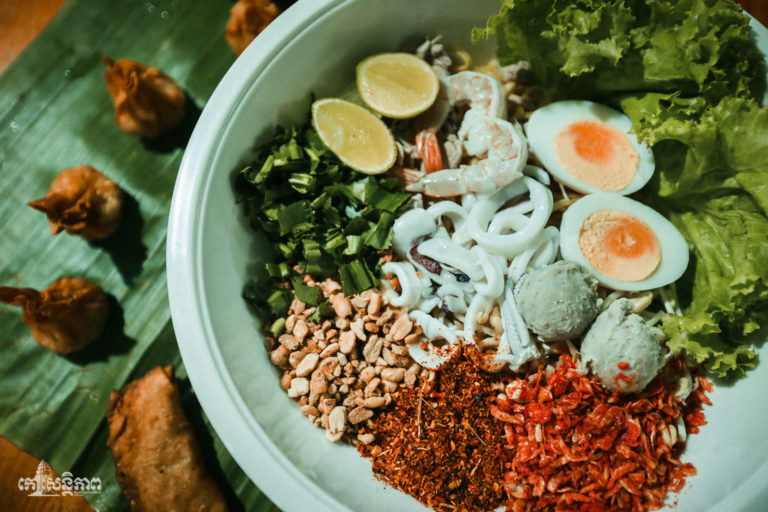 គុយទាវតុងយាំុថៃ ធ្លាប់សាកនៅហ្នឹង?
