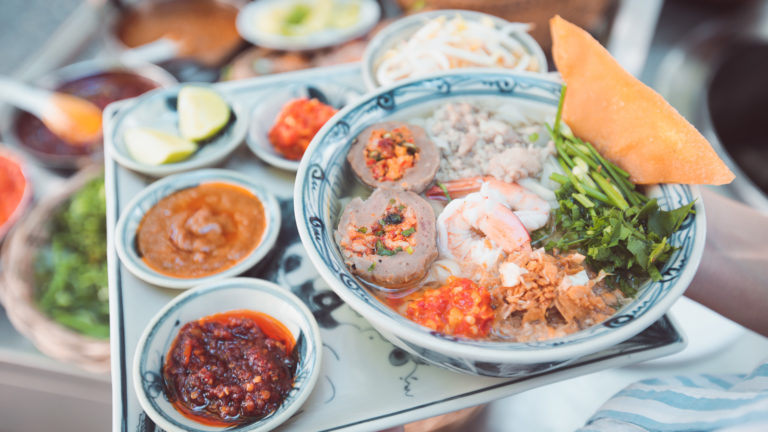 មកភ្លក្ស! មីទាញបង្គារលាក់ខ្លួន បញ្ចុះតម្លៃ៥០%