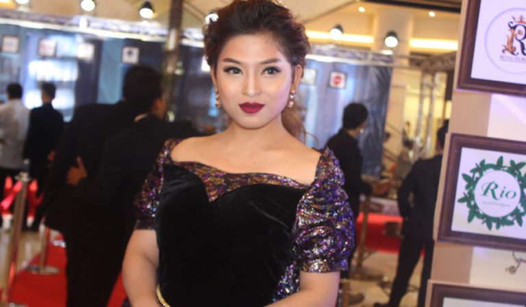 កូន​ខ្មែរ​អ៊ិ​ស្លា​ម​ណា តា​ហ្សា កំណត់​តម្លៃ​ខ្លួន​ «2500​ដុល្លារ​»
