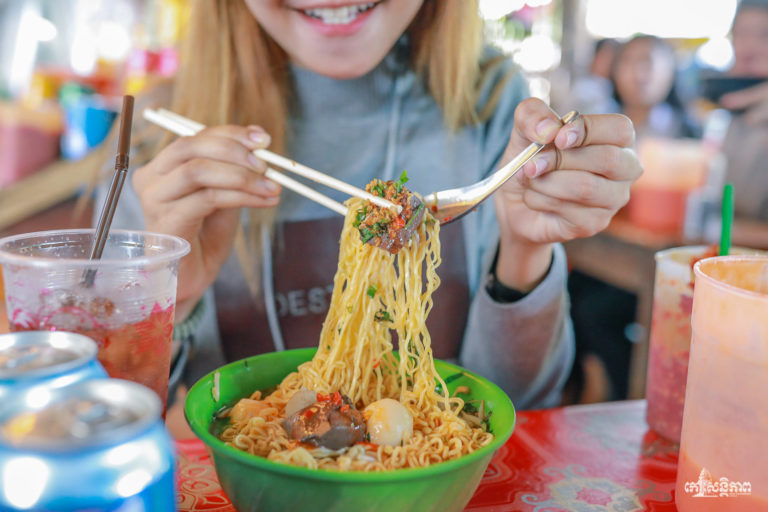 គាស់កកាយឲ្យអស់មើល៍! របស់ញាុំសាលាបឋមទួលទំពូងអីក៏ល្បីម្លេះ!