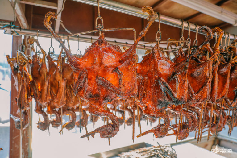 មិនសាកតិចស្តាយ! ទាអាំងក្នុងពាងនេះលក់បានដល់ទៅ ១៨០ក្បាលក្នុងមួយថ្ងៃ
