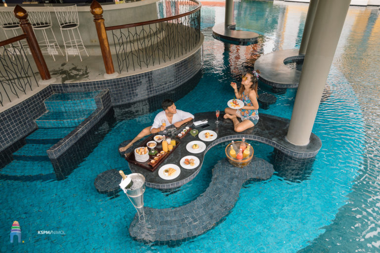 រីហ្សតរចនាបថឆ្នាំ ១៩៦០ ជាគោលដៅថ្មី កំពុងទាក់ទាញភ្ញៀវទេសចរគ្រប់គ្នាប្រាថ្នាចង់ទៅ