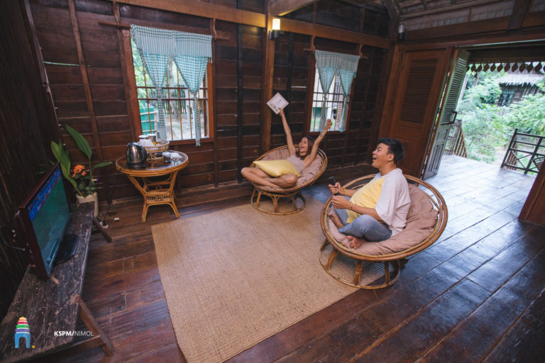 ផ្ទះត្នោត​ ទីកន្លែងស្នាក់នៅក្នុងភាពស្ងប់ស្ងាត់ កំចាត់អស់ទុក្ខកង្វល់