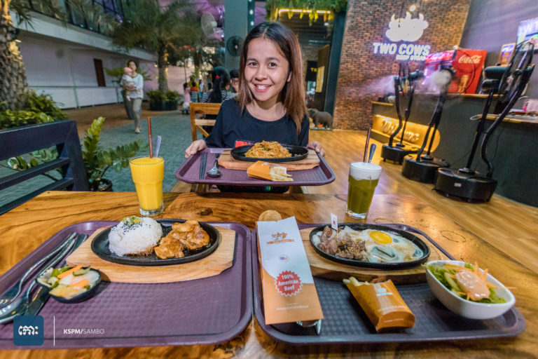 ស្តេកសាច់គោអាមេរិចតម្លៃសមរម្យ រសជាតិច្រើនមុខច្រើនជម្រើស