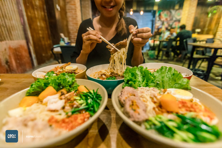 ថាអត់ឃ្លានម៉េចបាន បើមីទាញតុងយាំុ ទំនងញ៉ាំយ៉ាងហ្នឹងហើយ