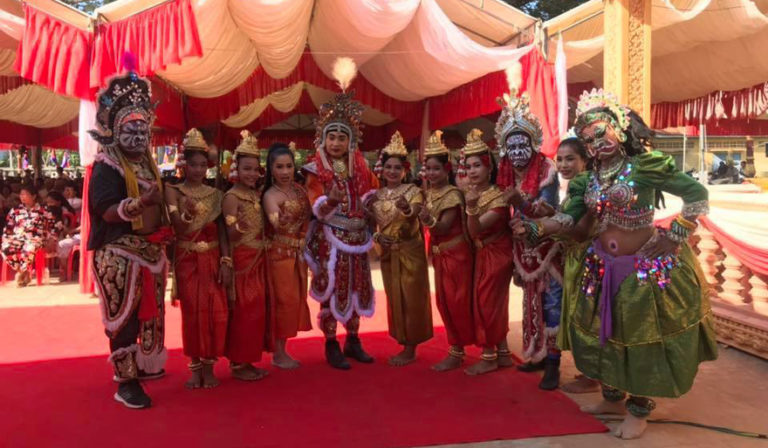ក្រុម​ល្ខោនបាសាក់ ​ខ្លះសម្តែង​មិន​ត្រូវ​ទម្រង់​ដើម