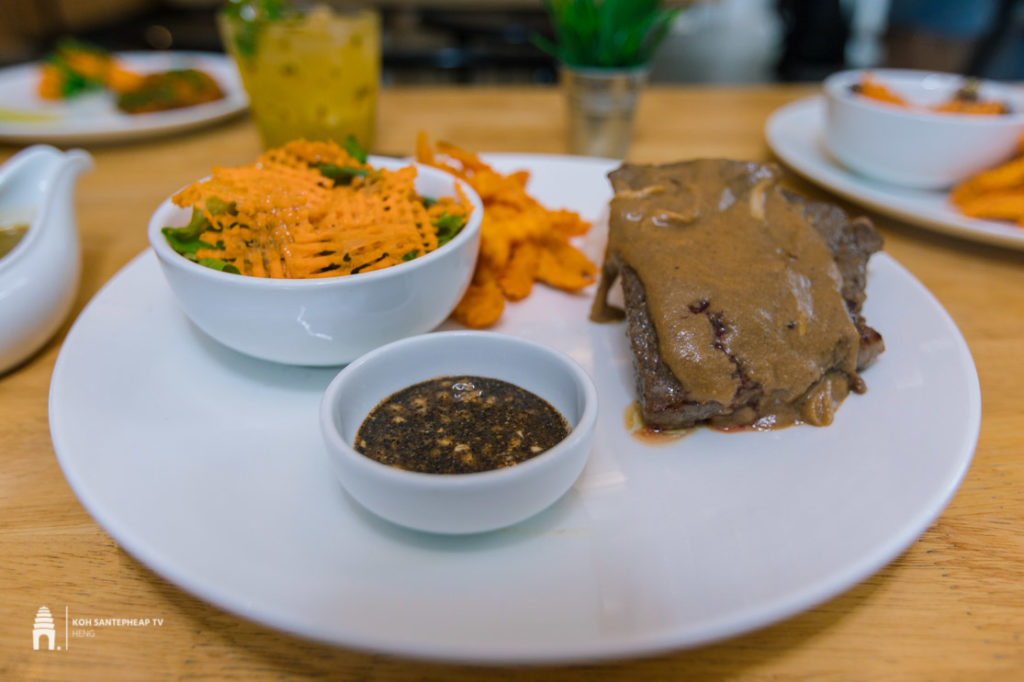 ភោជនីយដ្ឋាន Virgo Lunch & Steak