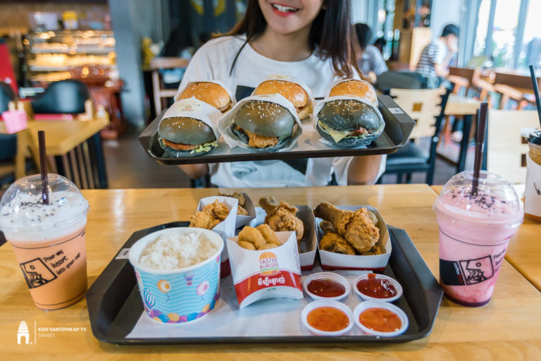 ពន្លត់ចង្ក្រានមួយពេលសិន ខ្ជិលញ៉ាំបាយផ្ទះ ជុំគ្រួសារញ៉ាំបឺហ្គឺរឆ្ងាញ់ម្តងមើល៍ប្លែកប៉ុណ្ណា!