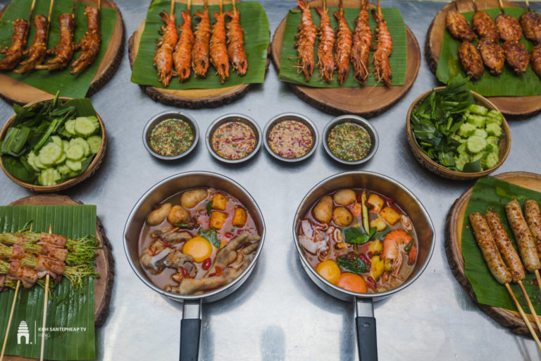 ថាមិនចំណេញម៉េចបាន ១ឆ្នាំង ១មុឺនរៀល បញ្ចុះ៣០% ៣ថ្ងៃជាប់គ្នាទៀត!