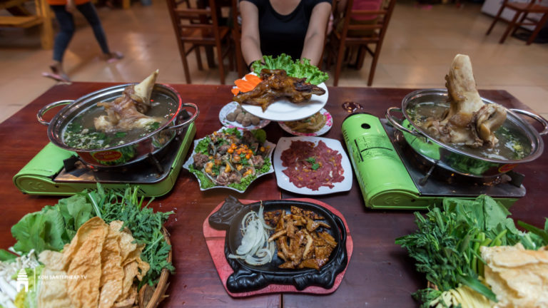 ក្រចកជើងគោអាំង ស៊ុបស្មងគោ និងស៊ុបកន្ធាយឆ្ងាញ់ពិសេសហើយ ថែមទាំងបញ្ចុះតម្លៃ២០% ពេញមួយខែហ្មង