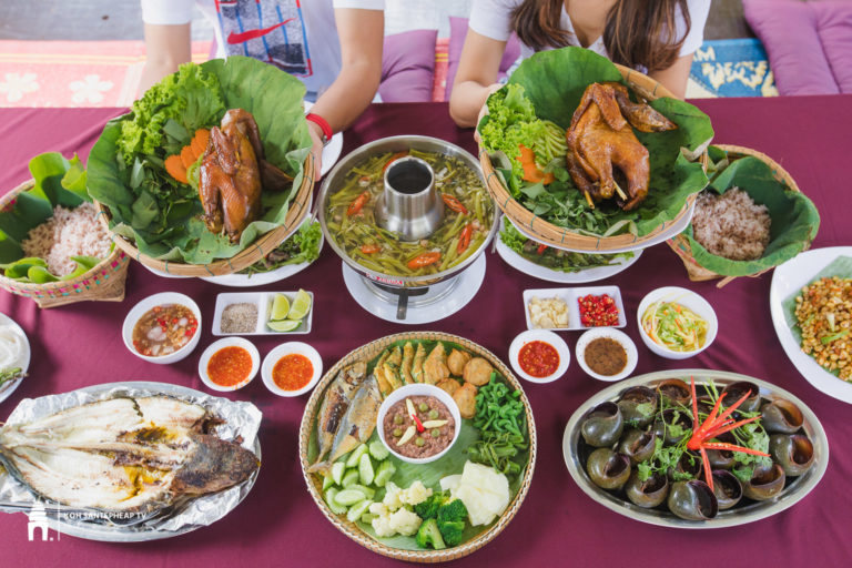 ចង់ញុាំមាន់ស្រែក្បែរក្រុង ឃើញទេសភាពស្អាតៗ ជិះ៦គីឡូម៉ែត្រពីក្រុងភ្នំពេញ ដល់ហើយ រមណីយដ្ឋា​ន​ សួនមនោរម្យ