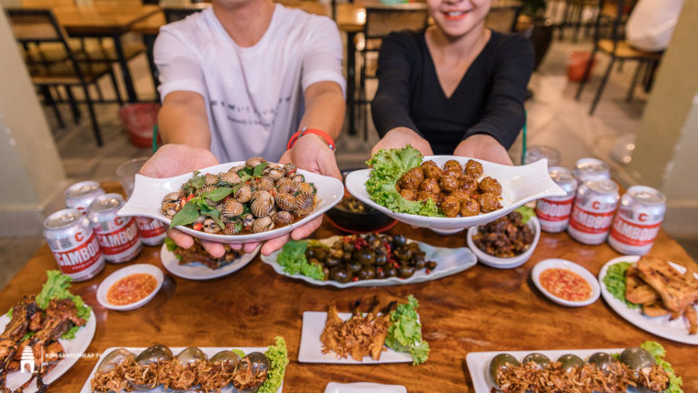 អ្នកណាម៉ូយប្រចាំ ហាង៣ជំនាញខ្លះ ? តោះមកដឹងពី ទីតាំងថ្មី នៅក្បែរពេទ្យកុមារជាតិ ស្ថិតក្នុងហាងដឹងចិត្ត