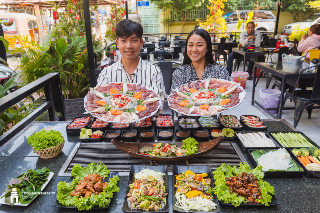 ភោជនីយដ្ឋាន AT BBQ សាច់អាំងទឹកកាពិ