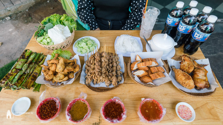 ល្បី២០ជាងមកហើយ ប្រហិតចែមុីបាត់ដំបង  ប្រហិតធ្វើផ្ទាល់ដៃ ឥឡូវនេះបានបង្កើតសាខារាប់មិនអស់នៅភ្នំពេញ