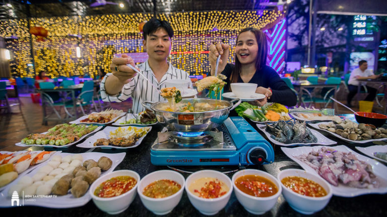 កាន់លុយ២៦០០០៛  ត្រៀមខោរលុងៗ មកញ៊ាំប៊ូហ្វេ ស៊ុប សាច់អាំងនិងគ្រឿងសមុទ្រ បានម៉ាតឹងពោះនៅហាង ពិភពសាច់អាំង168(សាខាចោមចៅ)