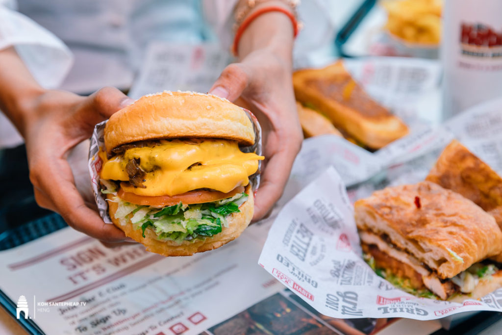 ហាង The Habit Burger Grill