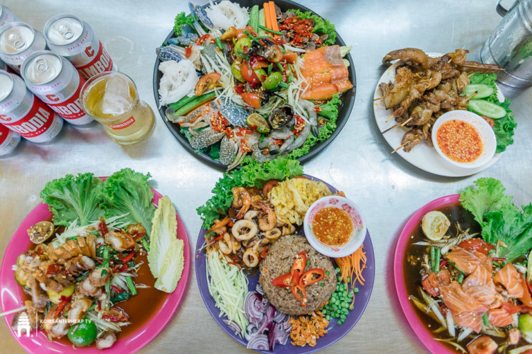 អ្នកនៅទួលទំពូង ចង់រកកន្លែងបុកល្ហុង លក់សម្បូរបែប រសជាតិឆ្ងាញ់ មកហាង តុងហេង បុកឥតល្ហែ???