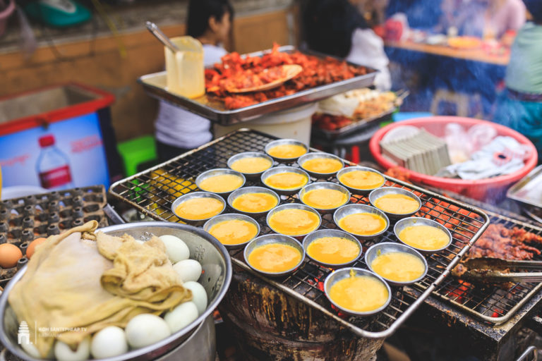 ១នាក់មានតែ ៥ពាន់ ទៅ១មុឺន ជុំគ្នាញ៊ាំបានមួយឆ្អែត ពងមាន់អាំង សាច់គោអាំង ស្លាប់មាន់ ប្រហិតអាំង នៅហាង ផ្ទះលឿង