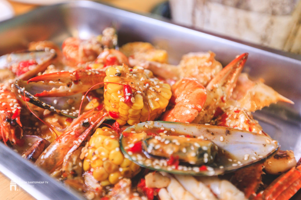 ហាង កៈថៈ សន្ធរម៉ុក BBQ-Soup-Seafood