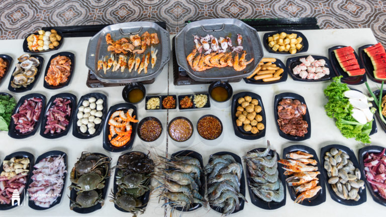 ដកលុយមកនេះ 8.2$ ញ៉ាំបែកពោះ មានទាំងស៊ុប សាច់អាំង គ្រឿងសមុទ្រគ្រប់មុខ ពីប៊ូហ្វេពិភពសមុទ្រ២