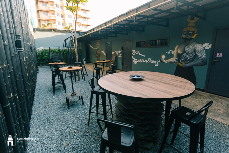 ភោជនីយដ្ឋាន Chet Restaurant & Lounge